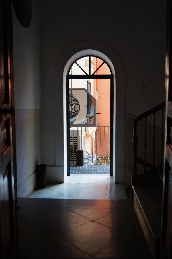 Porta Felu Apartamento